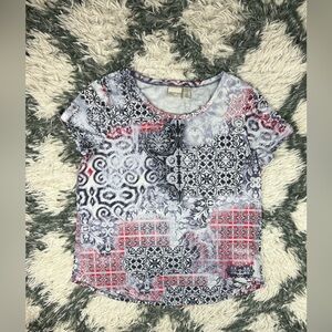 Chico's Zenergy Women's Multi-Color Short Sleeve Blouse Size 1